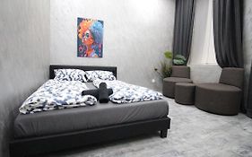 Family Studio In Akh Area